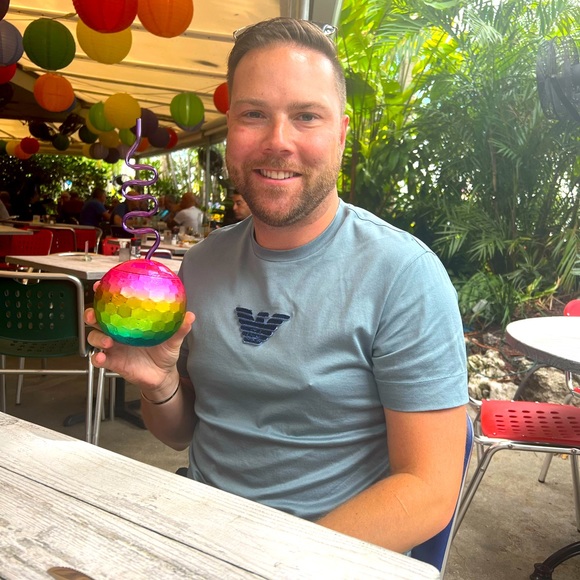 Meet your Posher, Perry - Picture 3 of 5